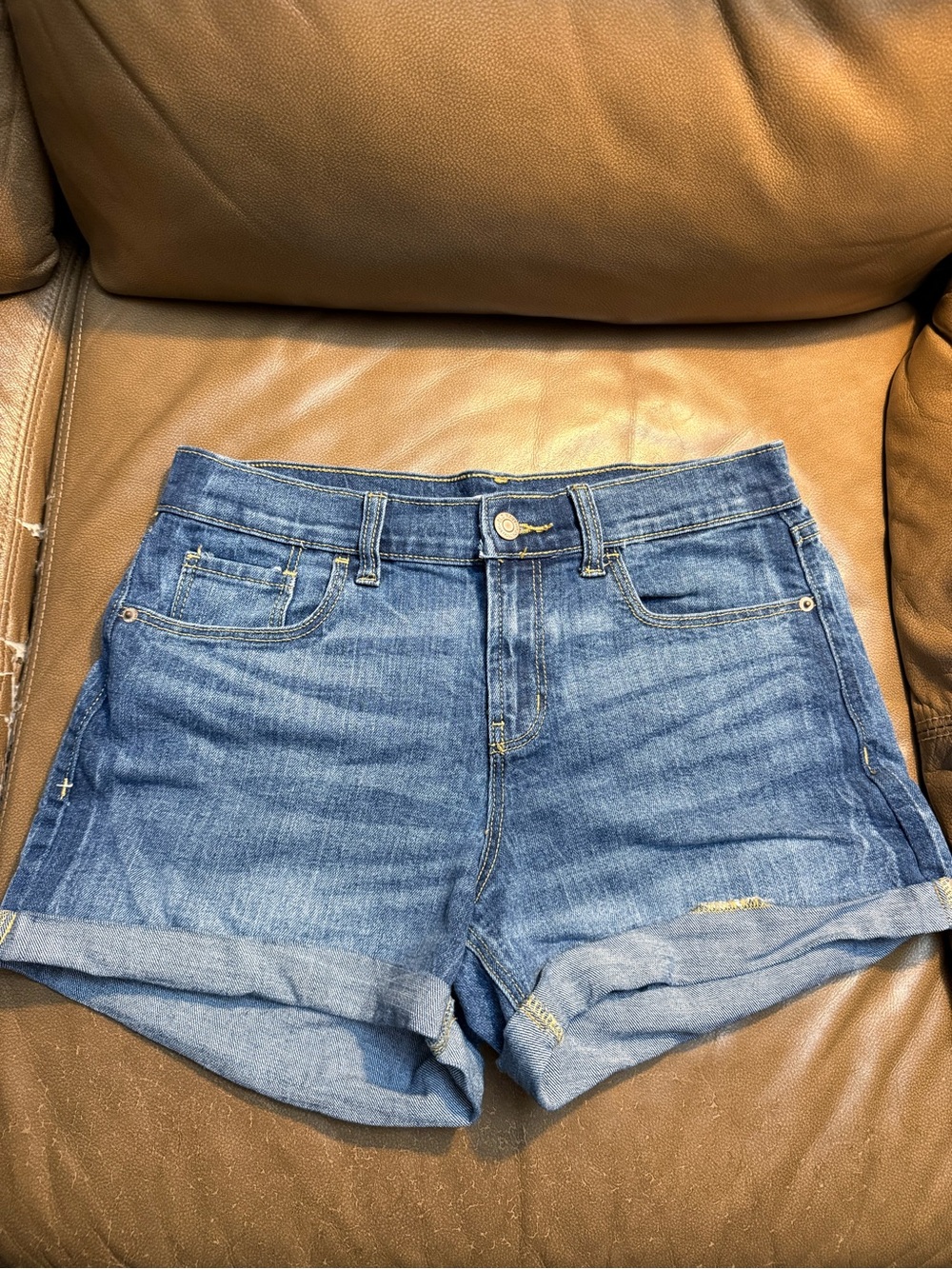 Old Navy Medium Blue Rolled-Hem Jean Shorts